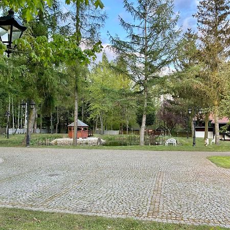 Osada Gesin Apartamento Zabor Exterior foto